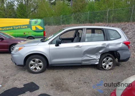 2015 Subaru Forester 2.5I z USA, uszkodzony, nr VIN JF2SJAAC5FG502119